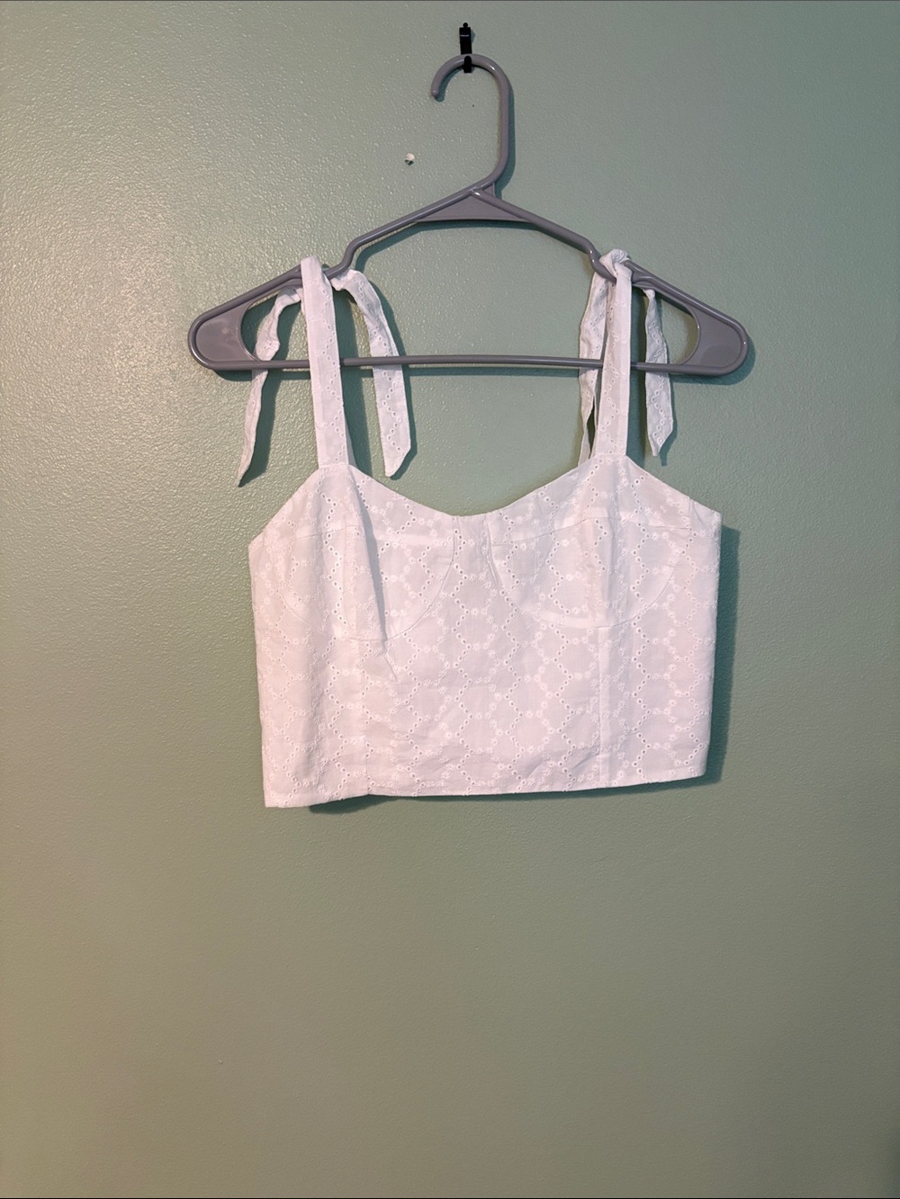 Steve Madden White Eyelet Tie-Shoulder Crop Cami Top